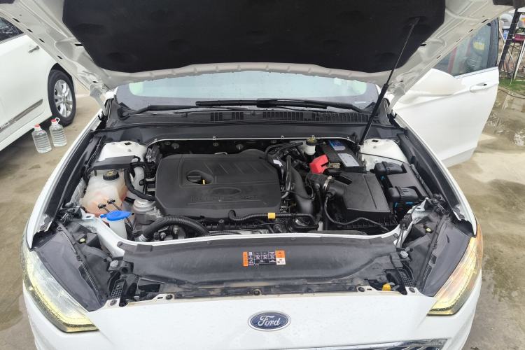 Used Ford Mondeo 2018 EcoBoost 180 Fashion Edition Engine Bay