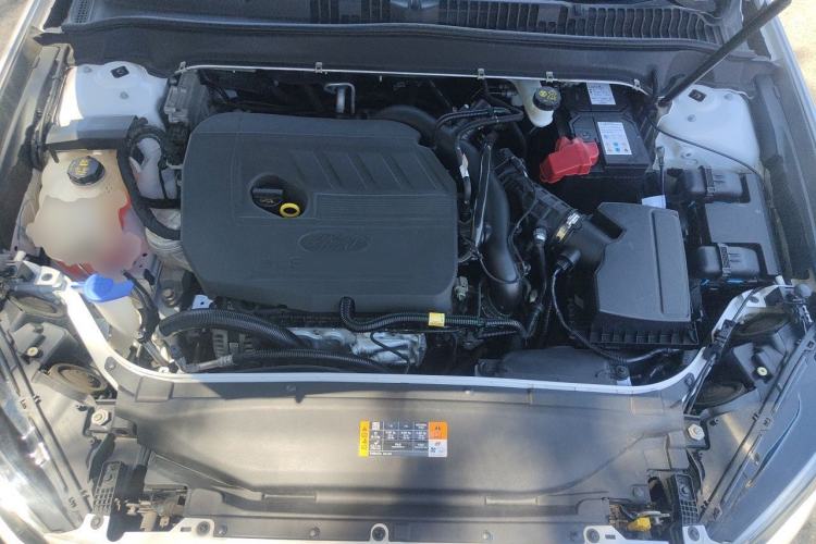 Used Ford Mondeo 2018 EcoBoost 180 Smart Control Fashion Model China V Standard Engine Bay