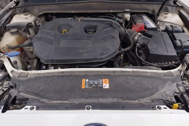 Used Ford Mondeo 2018 EcoBoost 200 Luxury Model Engine Bay