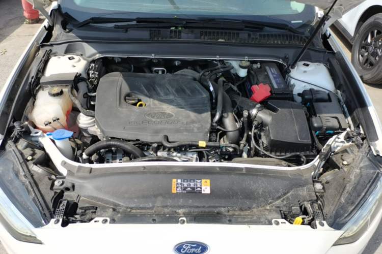 Used Ford Mondeo 2018 EcoBoost 180 Fashion Edition Engine Bay