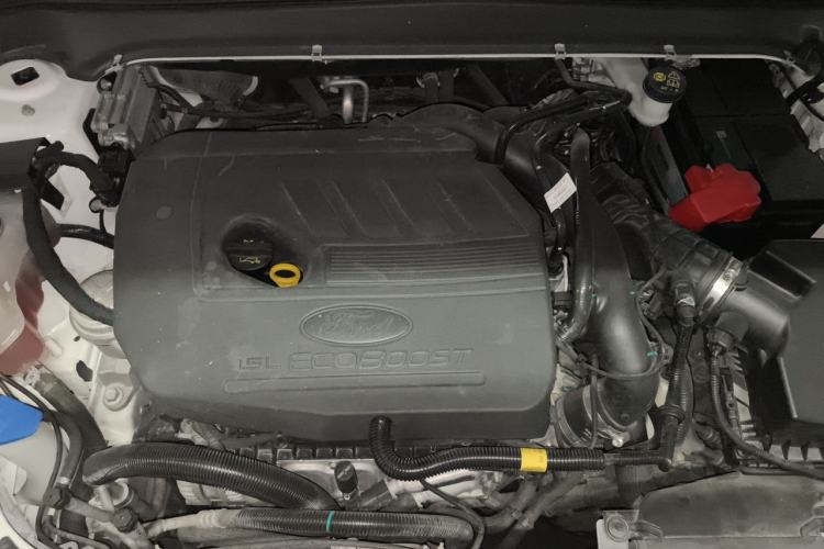 Used Ford Mondeo 2018 EcoBoost 180 Smart Control Fashion Model China V Standard Engine Bay
