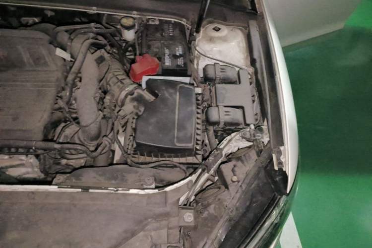 Used Ford Mondeo 2018 EcoBoost 180 Smart Control Fashion Model China V Standard Engine Bay Left
