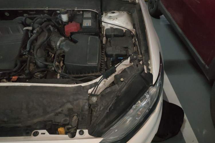 Used Ford Mondeo 2018 EcoBoost 180 Smart Control Fashion Model China VI Standard Engine Bay Left