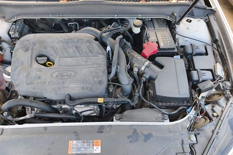 Used Ford Mondeo 2018 EcoBoost 180 Fashion Edition Engine Bay Left