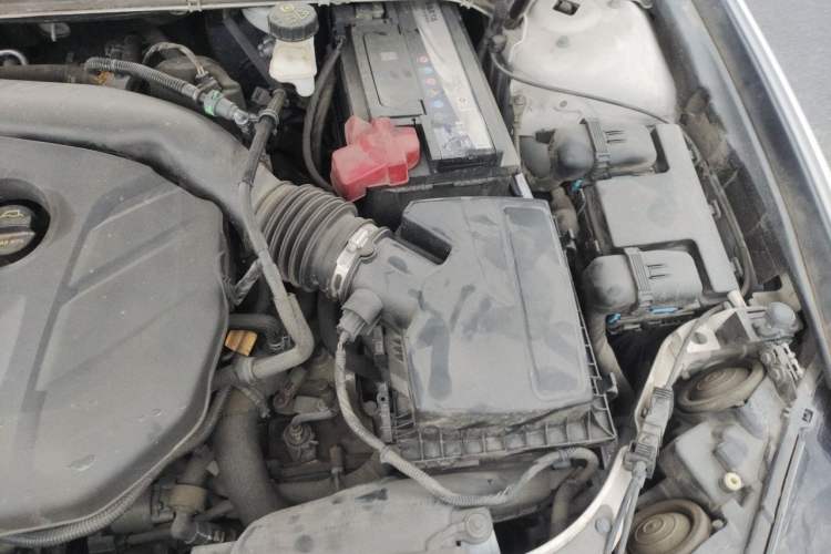 Used Ford Mondeo 2018 EcoBoost 200 Stylish Model Engine Bay Left