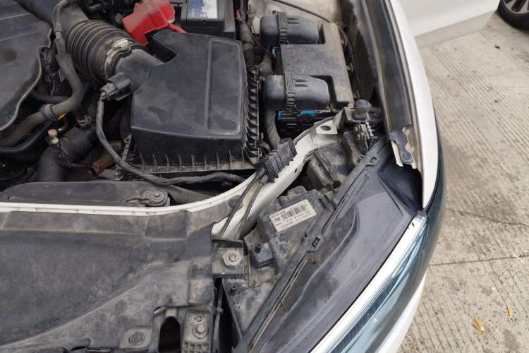 Used Ford Mondeo 2018 EcoBoost 200 Luxury Model Engine Bay Left