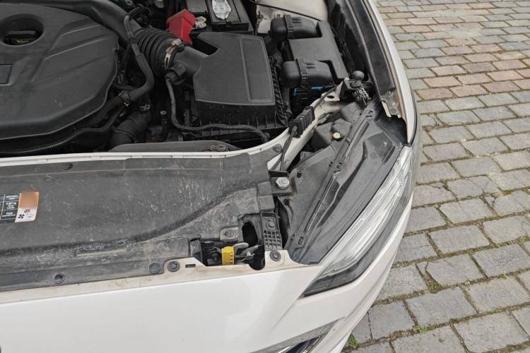 Used Ford Mondeo 2018 EcoBoost 200 Stylish Model Engine Bay Left