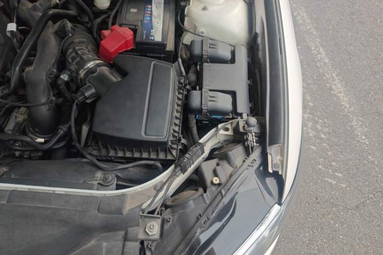 Used Ford Mondeo 2018 EcoBoost 180 Fashion Edition Engine Bay Left