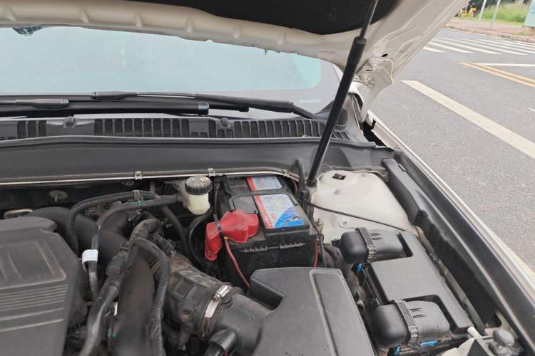 Used Ford Mondeo 2018 EcoBoost 180 Smart Control Fashion Model China V Standard Engine Bay Left