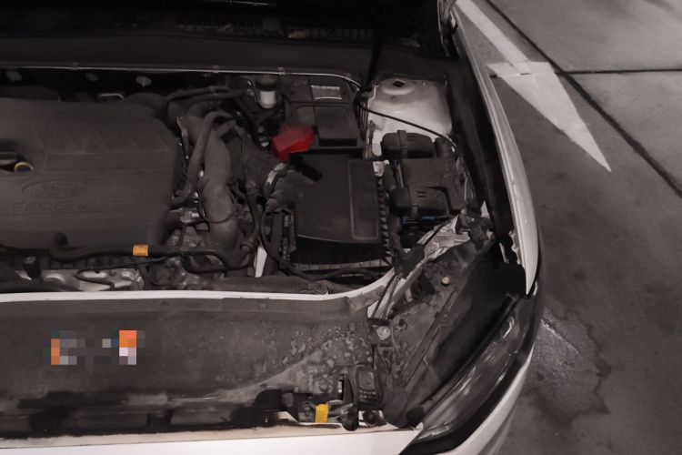 Used Ford Mondeo 2018 EcoBoost 180 Fashion Edition Engine Bay Left