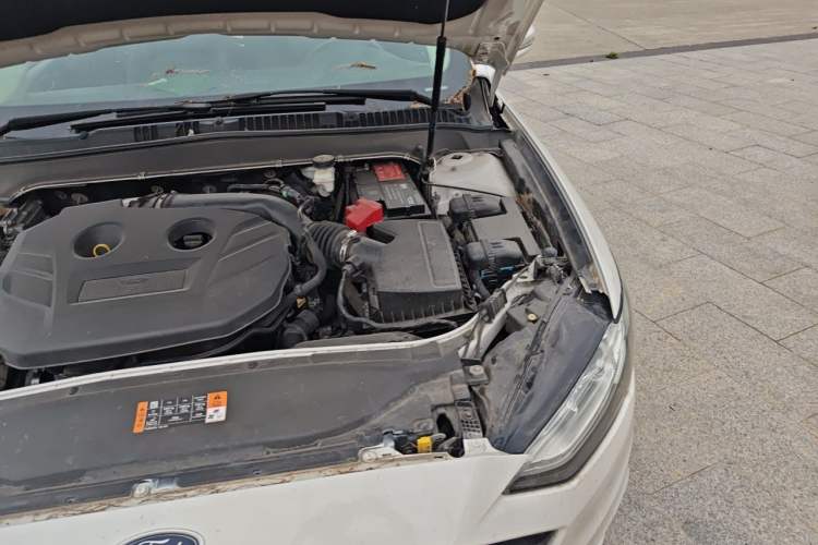 Used Ford Mondeo 2018 EcoBoost 200 Stylish Model Engine Bay Left