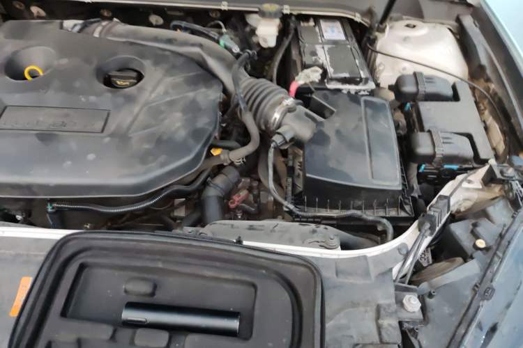 Used Ford Mondeo 2018 EcoBoost 200 Stylish Model Engine Bay Left