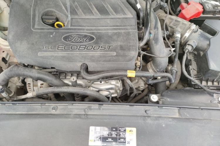 Used Ford Mondeo 2018 EcoBoost 180 Smart Control Fashion Model China V Standard Engine Bay
