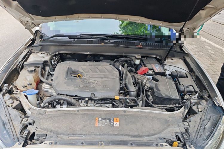 Used Ford Mondeo 2018 EcoBoost 180 Smart Control Fashion Model China V Standard Engine Bay