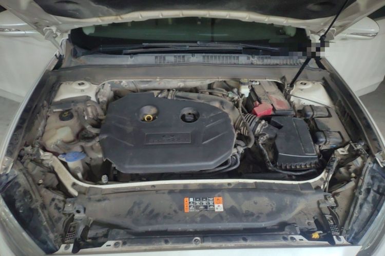 Used Ford Mondeo 2018 EcoBoost 200 Smart Control Fashion Model China V Standard Engine Bay