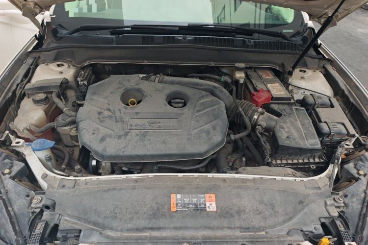 Used Ford Mondeo 2018 EcoBoost 200 Stylish Model Engine Bay