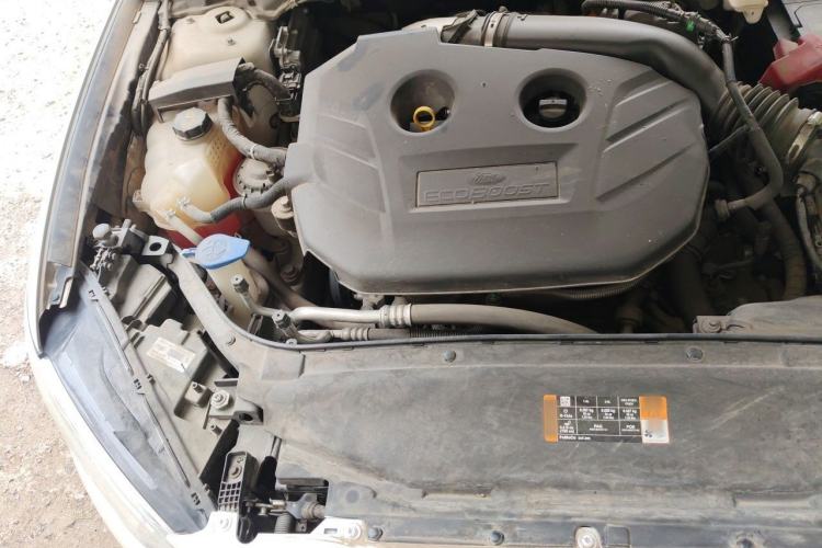 Used Ford Mondeo 2018 EcoBoost 200 Smart Control Fashion Model China V Standard Engine Bay Right