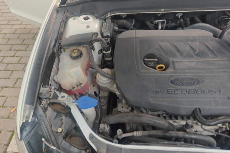 Used Ford Mondeo 2018 EcoBoost 180 Fashion Edition Engine Bay Right
