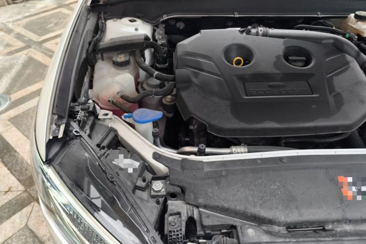 Used Ford Mondeo 2018 EcoBoost 200 Luxury Model Engine Bay Right