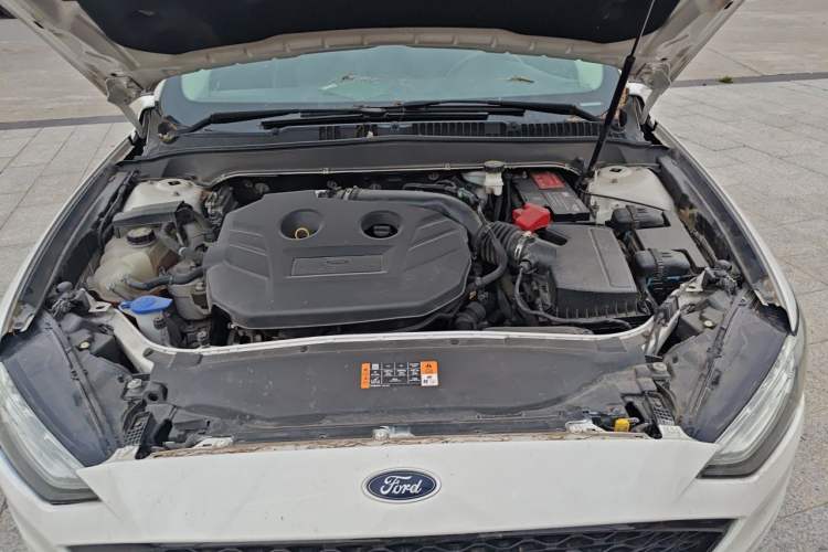 Used Ford Mondeo 2018 EcoBoost 200 Stylish Model Engine Bay