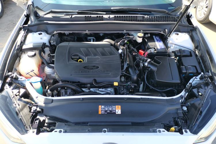 Used Ford Mondeo 2018 EcoBoost 180 Fashion Edition Engine Bay