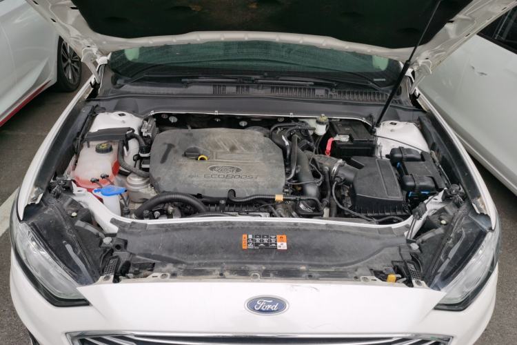 Used Ford Mondeo 2018 EcoBoost 180 Fashion Edition Engine Bay