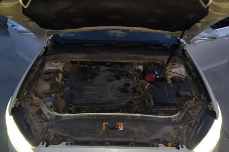 Used Ford Mondeo 2018 EcoBoost 200 Smart Control Fashion Model China VI Standard Engine Bay
