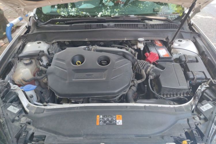 Used Ford Mondeo 2018 EcoBoost 200 Luxury Model Engine Bay