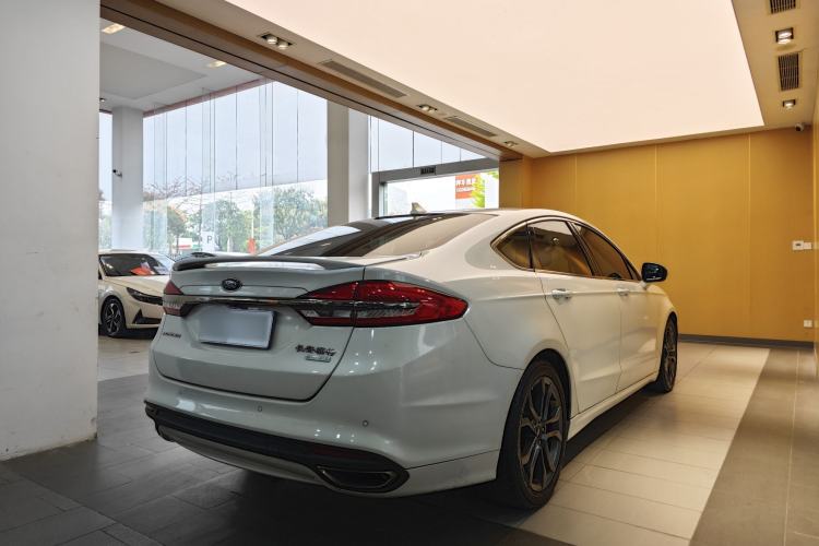 Used Ford Mondeo 2018 EcoBoost 180 Cognac Special Edition Exterior 2