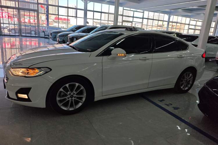 Used Ford Mondeo 2018 EcoBoost 180 Smart Control Fashion Model China VI Standard Exterior 3