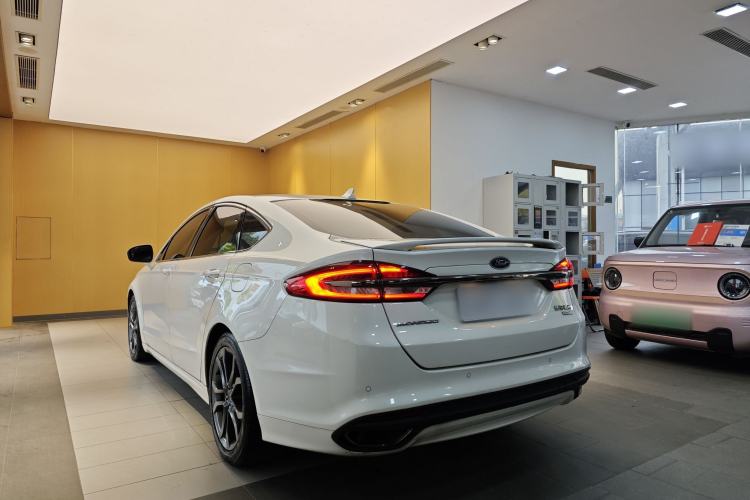 Used Ford Mondeo 2018 EcoBoost 180 Cognac Special Edition Exterior 5