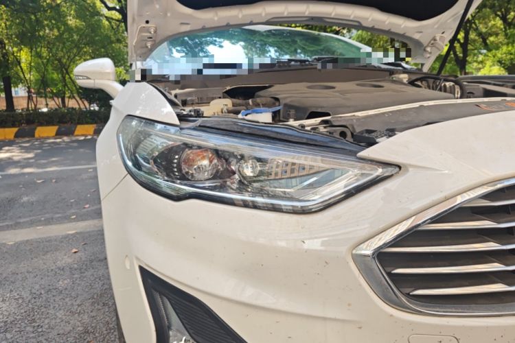 Used Ford Mondeo 2018 EcoBoost 200 Smart Control Luxury Model China VI Standard Exterior 6
