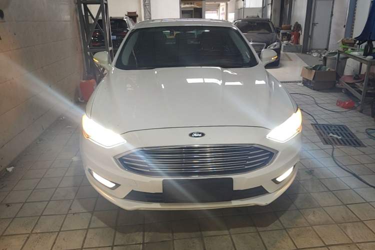 Used Ford Mondeo 2018 EcoBoost 180 Fashion Edition Front