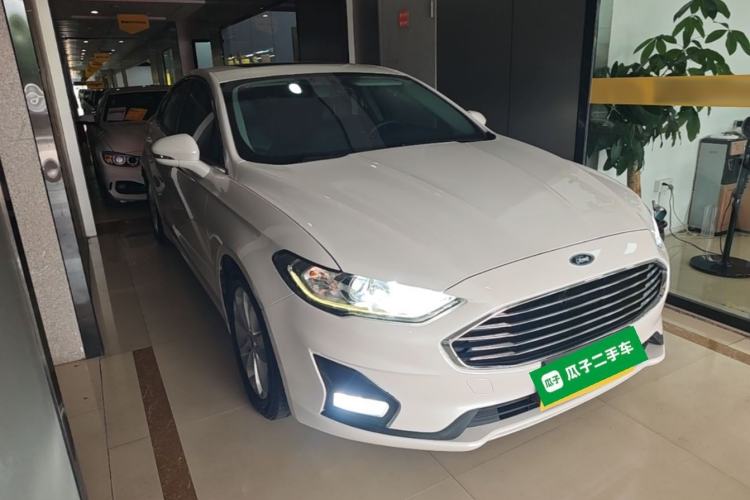 Used Ford Mondeo 2018 EcoBoost 180 Smart Control Fashion Model China VI Standard Front Right 45 Deg