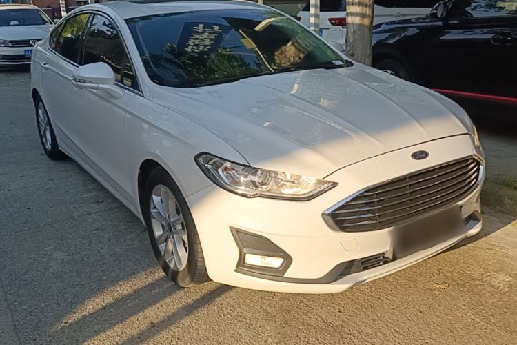 Used Ford Mondeo 2018 EcoBoost 180 Fashion Edition Front Right 45 Deg
