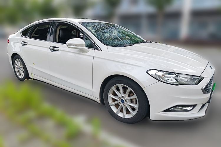 Used Ford Mondeo 2018 EcoBoost 180 Fashion Edition Front Right 45 Deg