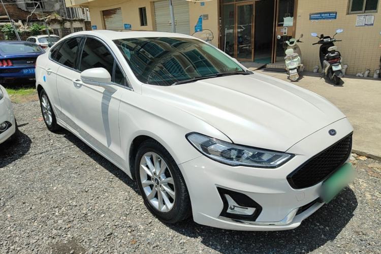 Used Ford Mondeo 2018 EcoBoost 180 Smart Control Fashion Model China V Standard Front Right 45 Deg