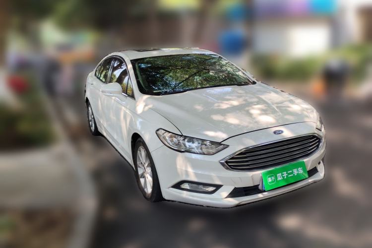 Used Ford Mondeo 2018 EcoBoost 180 Fashion Edition Front Right 45 Deg