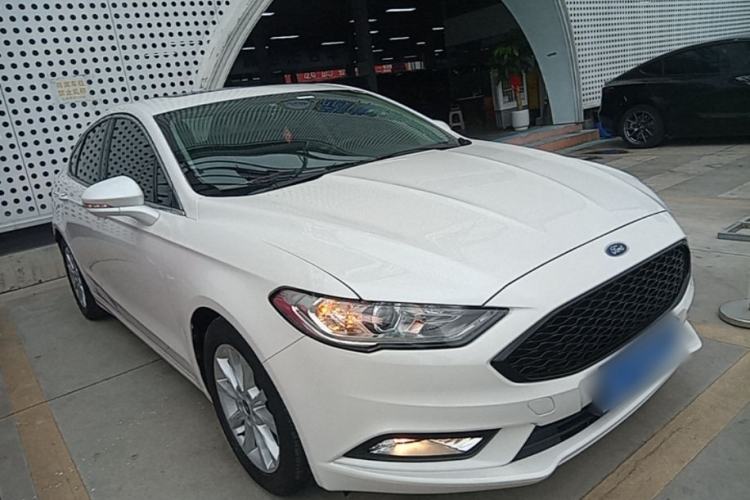 Used Ford Mondeo 2018 EcoBoost 180 Fashion Edition Front Right 45 Deg