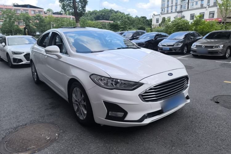 Used Ford Mondeo 2018 EcoBoost 180 Smart Control Fashion Model China V Standard Front Right 45 Deg