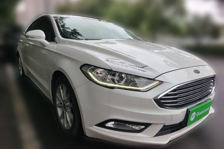 Used Ford Mondeo 2018 EcoBoost 180 Fashion Edition Front Right 45 Deg
