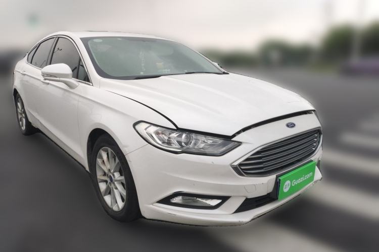 Used Ford Mondeo 2018 EcoBoost 200 Stylish Model Front Right 45 Deg
