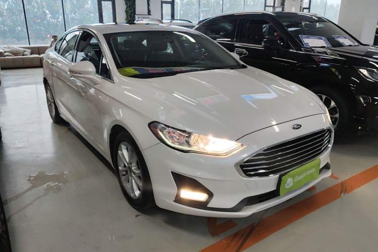 Used Ford Mondeo 2018 EcoBoost 180 Smart Control Fashion Model China V Standard Front Right 45 Deg