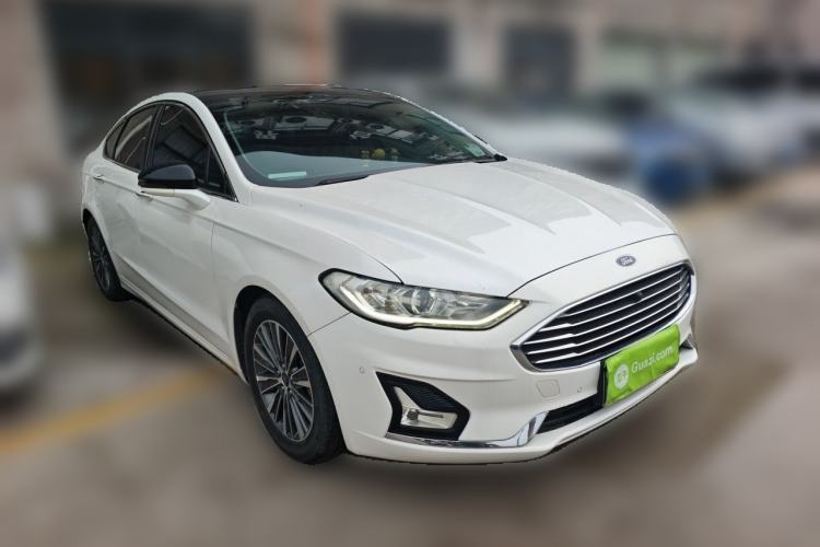 Used Ford Mondeo 2018 EcoBoost 200 Stylish Model Front Right 45 Deg