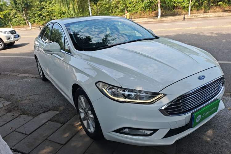 Used Ford Mondeo 2018 EcoBoost 180 Fashion Edition Front Right 45 Deg
