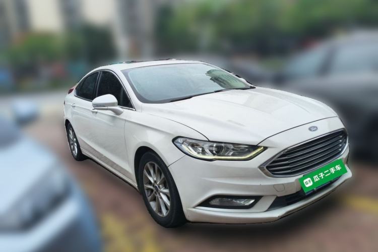 Used Ford Mondeo 2018 EcoBoost 200 Stylish Model Front Right 45 Deg