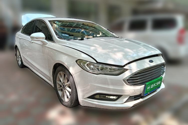 Used Ford Mondeo 2018 EcoBoost 200 Stylish Model Front Right 45 Deg