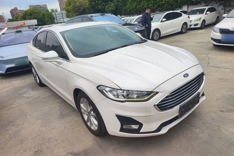 Used Ford Mondeo 2018 EcoBoost 200 Smart Control Fashion Model China VI Standard Front Right 45 Deg