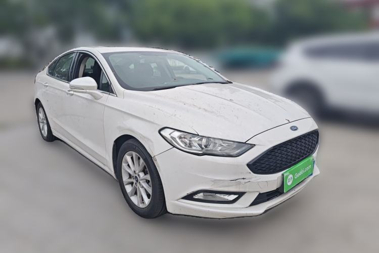 Used Ford Mondeo 2018 EcoBoost 200 Stylish Model Front Right 45 Deg