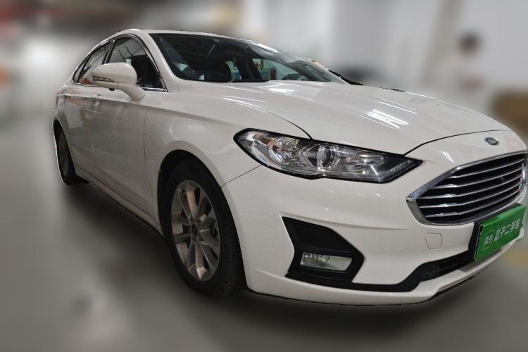 Used Ford Mondeo 2018 EcoBoost 180 Smart Control Fashion Model China VI Standard Front Right 45 Deg